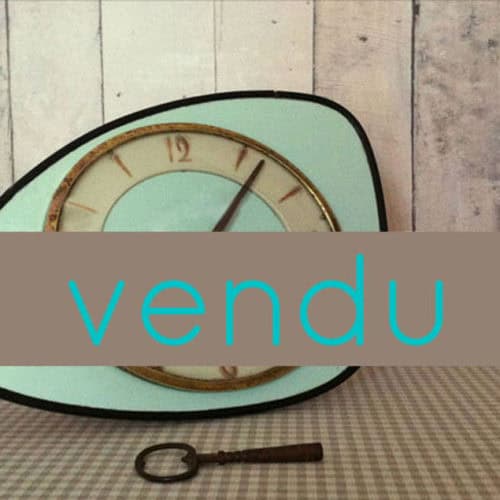 PENDULE DE CUISINE EN FORMICA VENDUE